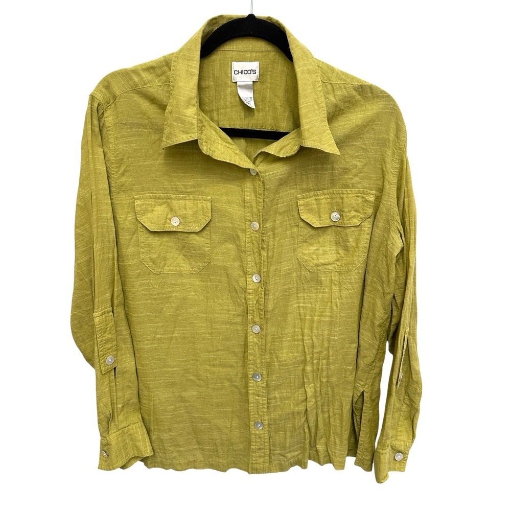 Chico’s 100% cotton green roll tab sleeve blouse with mother of pearl buttons